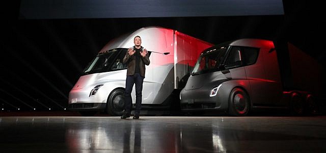 Tesla Stellt Elektro Lkw Vor Und Hat Eine Berraschung Utopia De