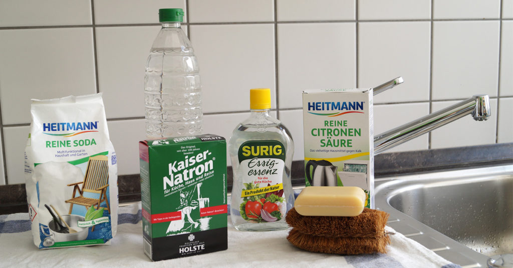Hausmittel statt Putzmittel: Soda, Natron, Essig, Zitronensäure, Kernseife für den Frühjahrsputz