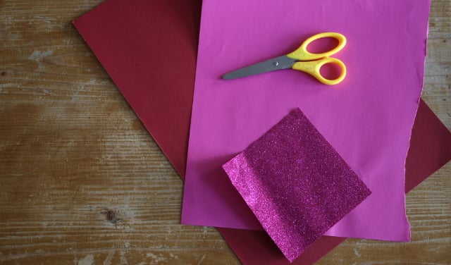 Origami-Lesezeichen basteln