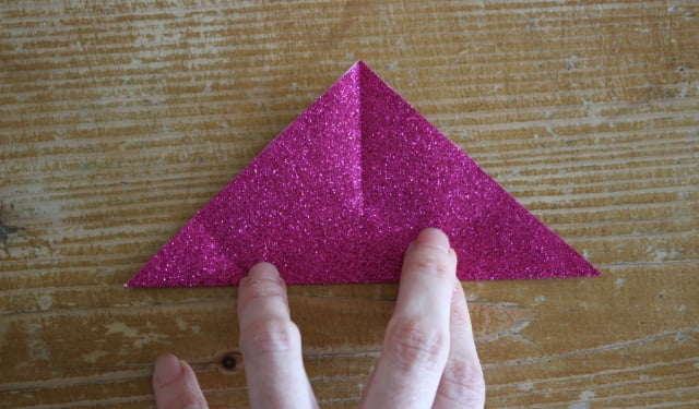Origami-Lesezeichen basteln