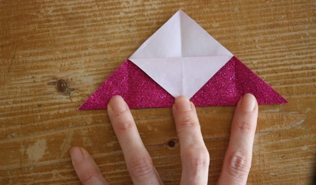 Origami-Lesezeichen basteln