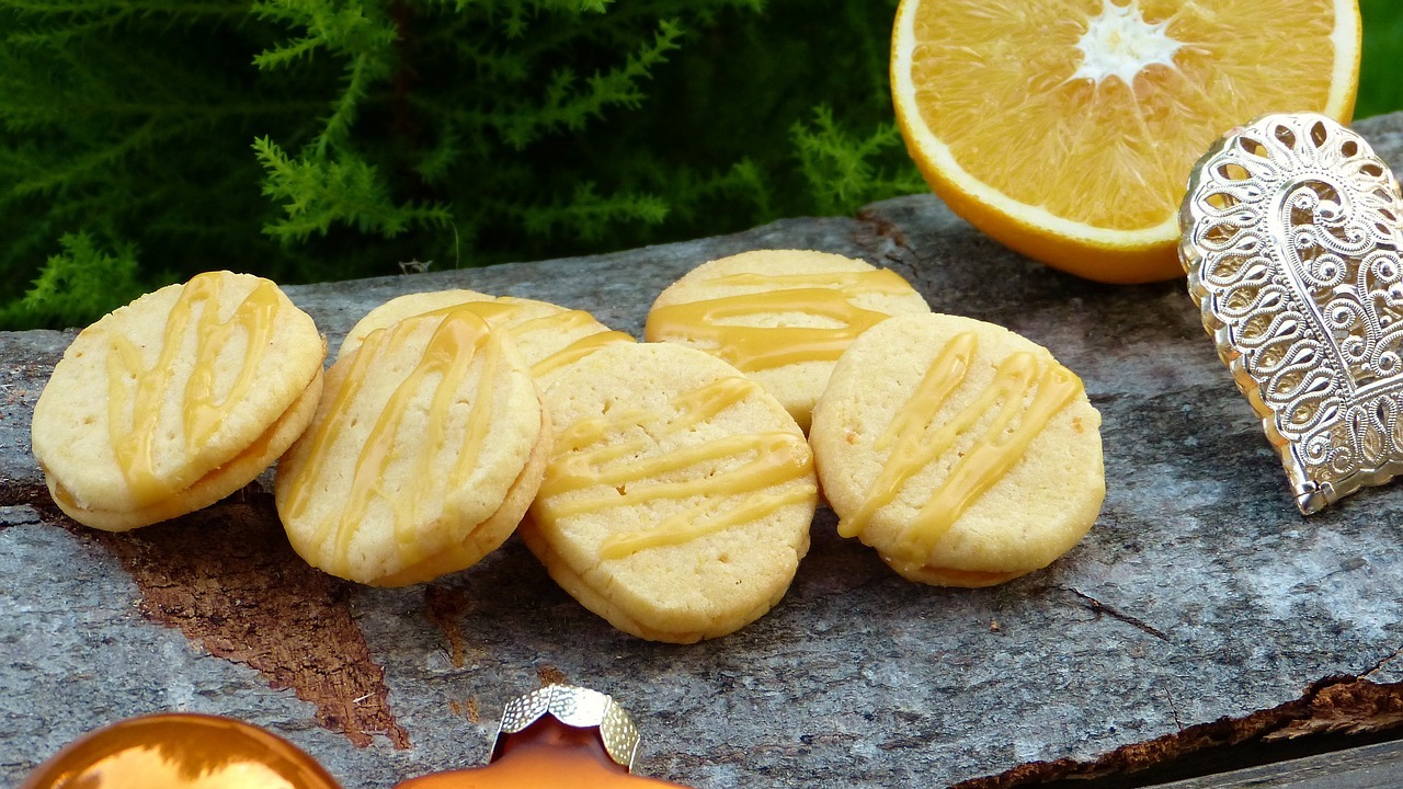 Orangenplätzchen: Leckeres Rezept für die fruchtigen Kekse - Utopia.de