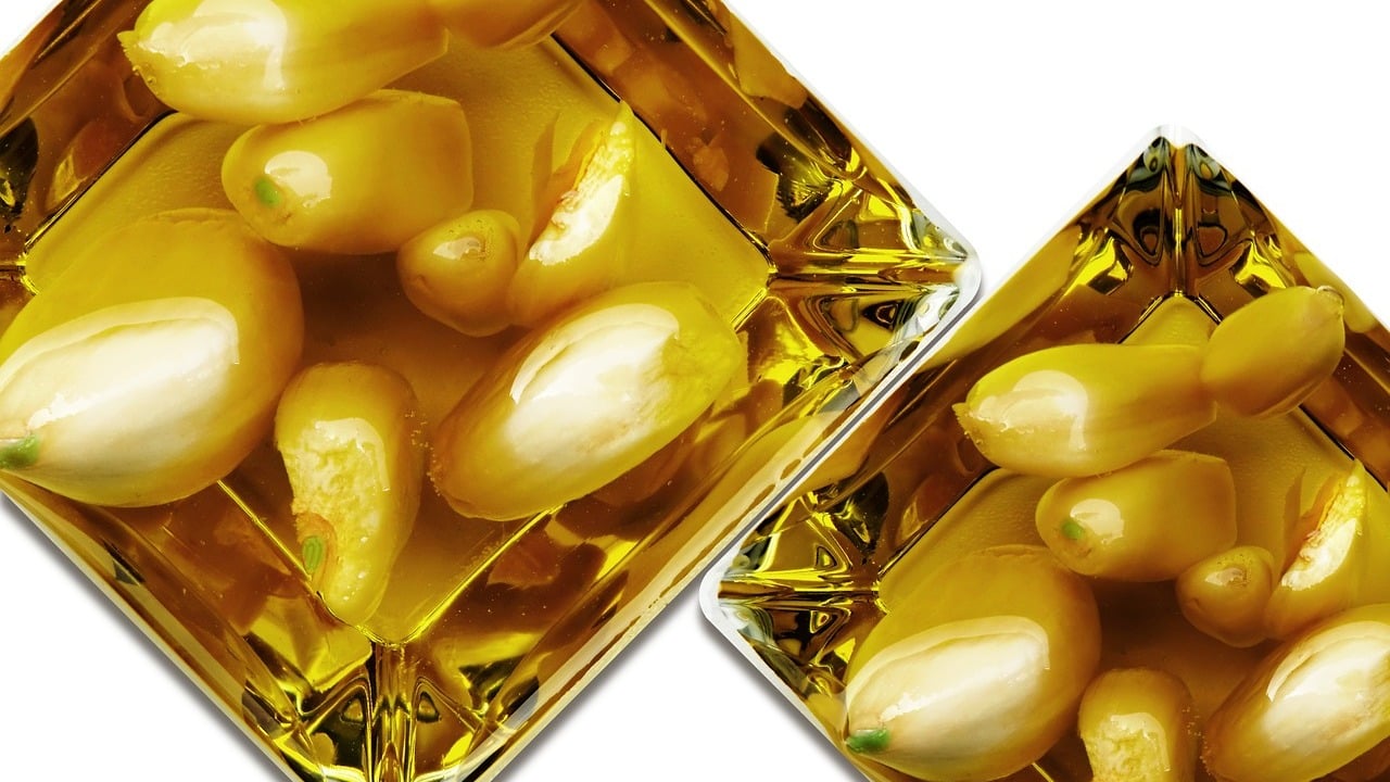 knoblauch-fermentieren-ein-rezept-um-ihn-haltbar-zu-machen