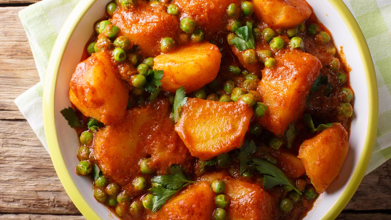 Aloo-Matar-Rezept-f-r-das-indische-Kartoffel-Erbsen-Curry