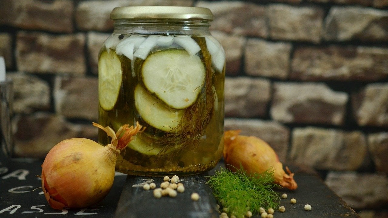 Gurkenrelish-Ein-Rezept-mit-Dill