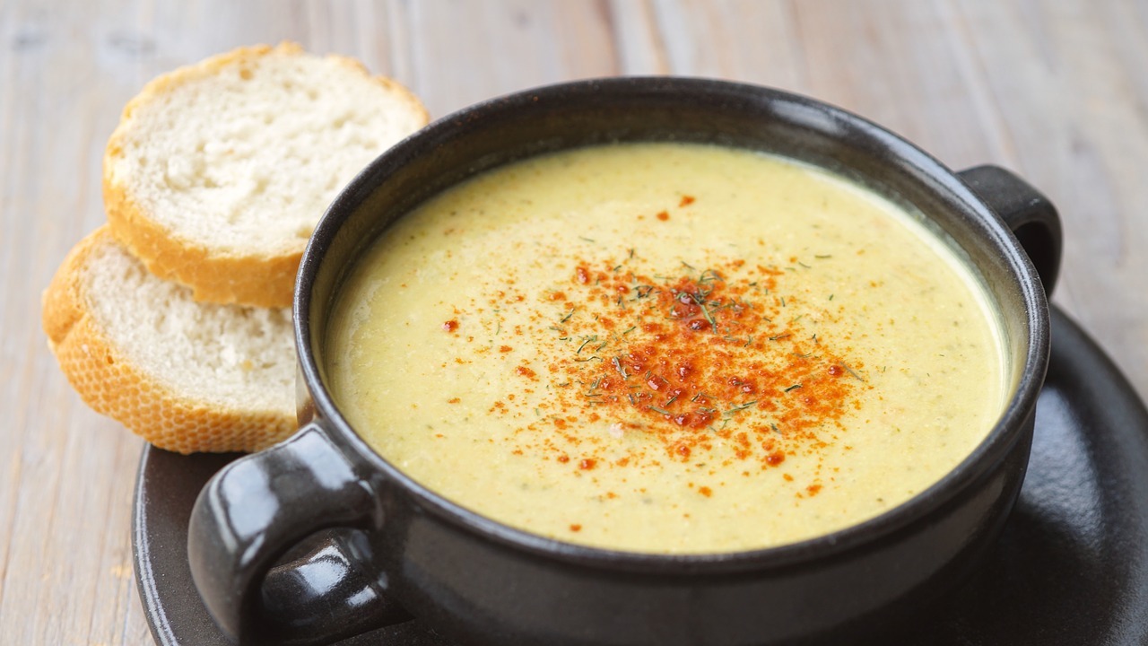 Erdnusssuppe: Schnelles und einfaches Rezept - Utopia.de