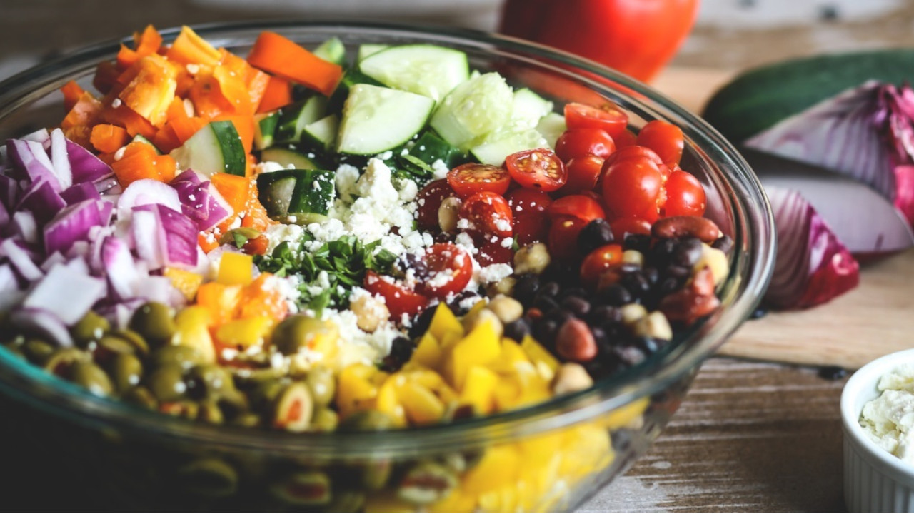 Salat-Rezepte, Dressings, Zutaten: Tipps für den ultimativen Salat ...
