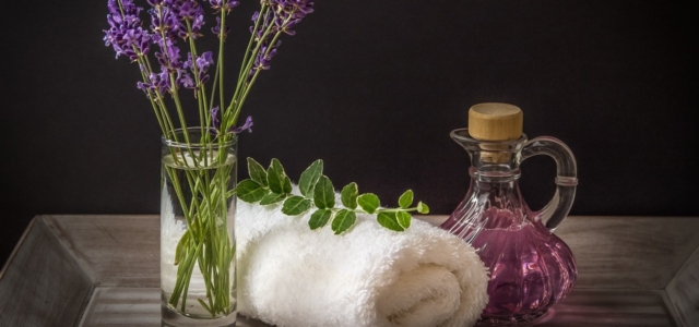 Lavendelöl: Wirkung und Anwendung des ätherischen Öls