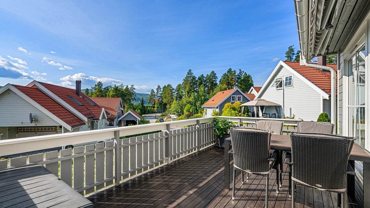 Balkon reinigen: So machst du ihn fit fürs Frühjahr