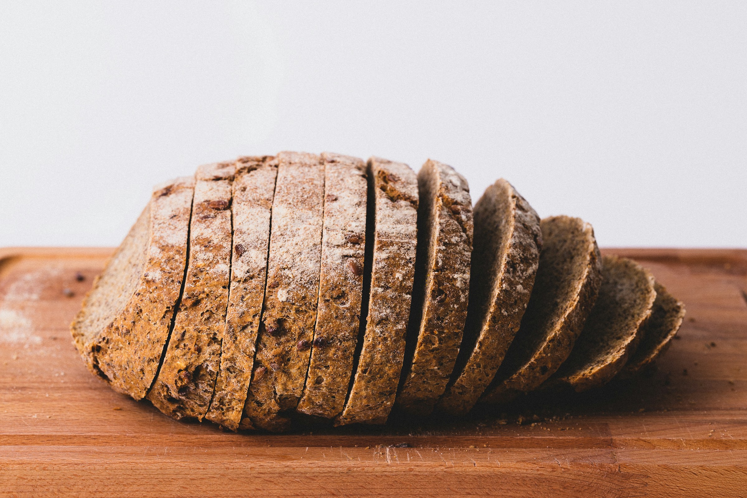 Jeden Tag Brot essen: Das macht es mit deinem Körper