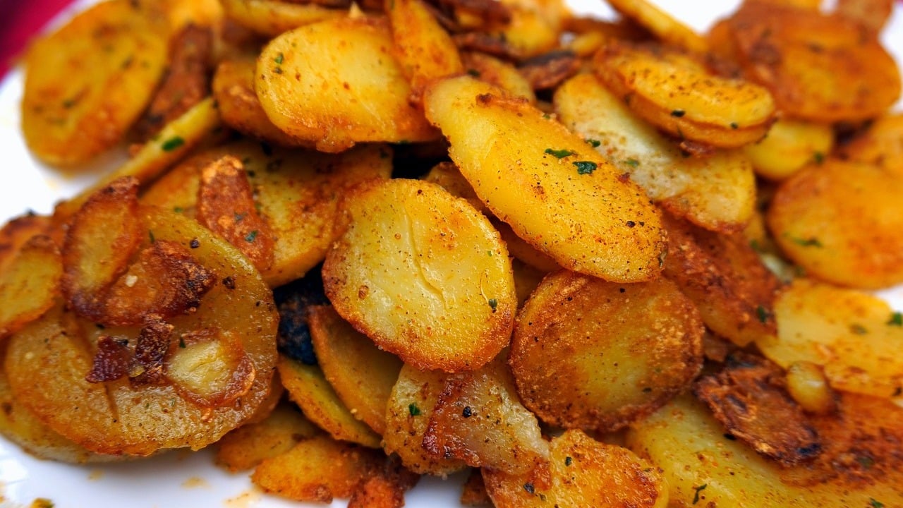 Bratkartoffeln würzen: So schmecken sie richtig gut