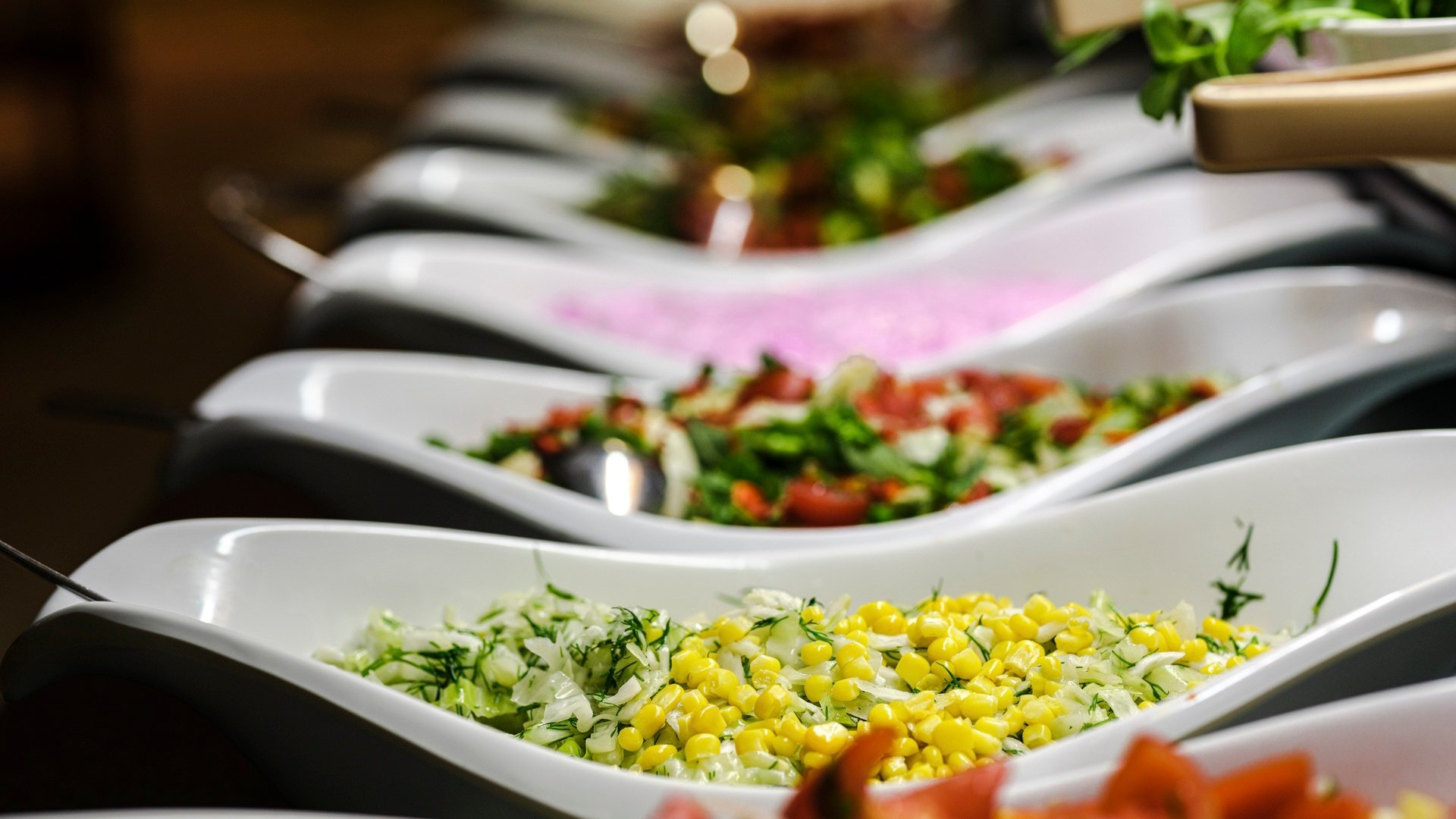 ausgetrickst-am-buffet-so-versuchen-restaurants-dich-zu-beeinflussen