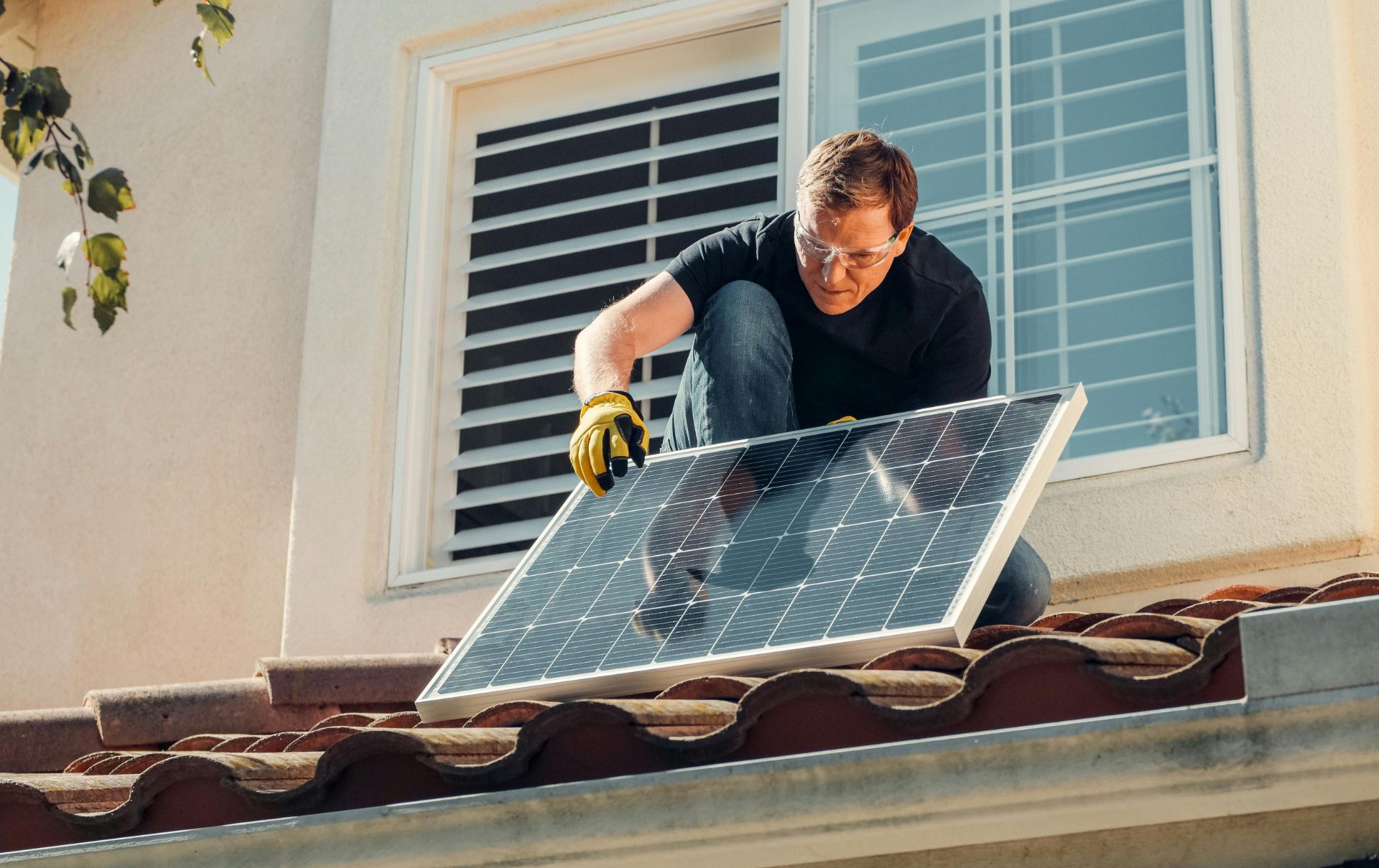 Perfekten-Neigungswinkel-berechnen-So-holst-du-alles-aus-deiner-Solaranlage-heraus