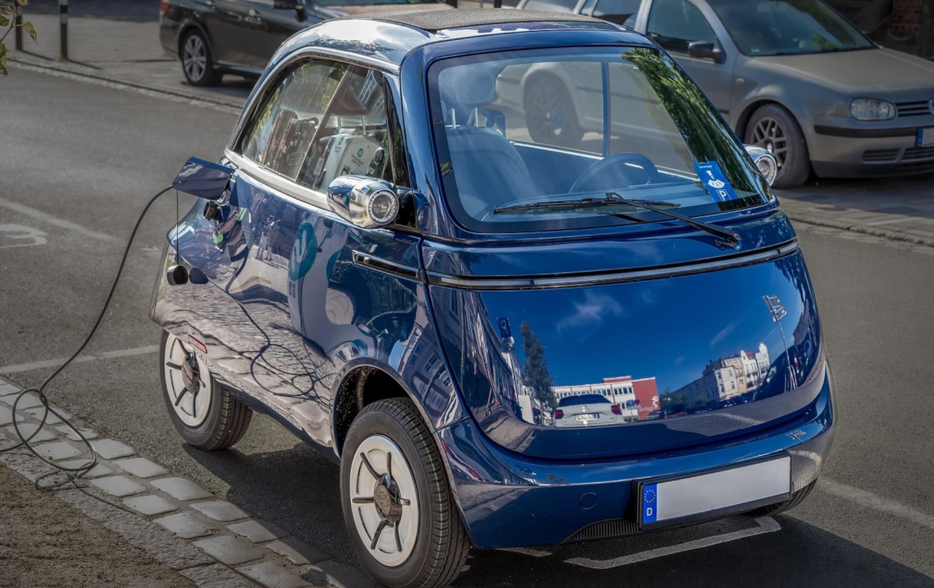 Neue-Fahrzeugklasse-M0-Werden-kleine-E-Autos-in-der-EU-bald-g-nstiger-