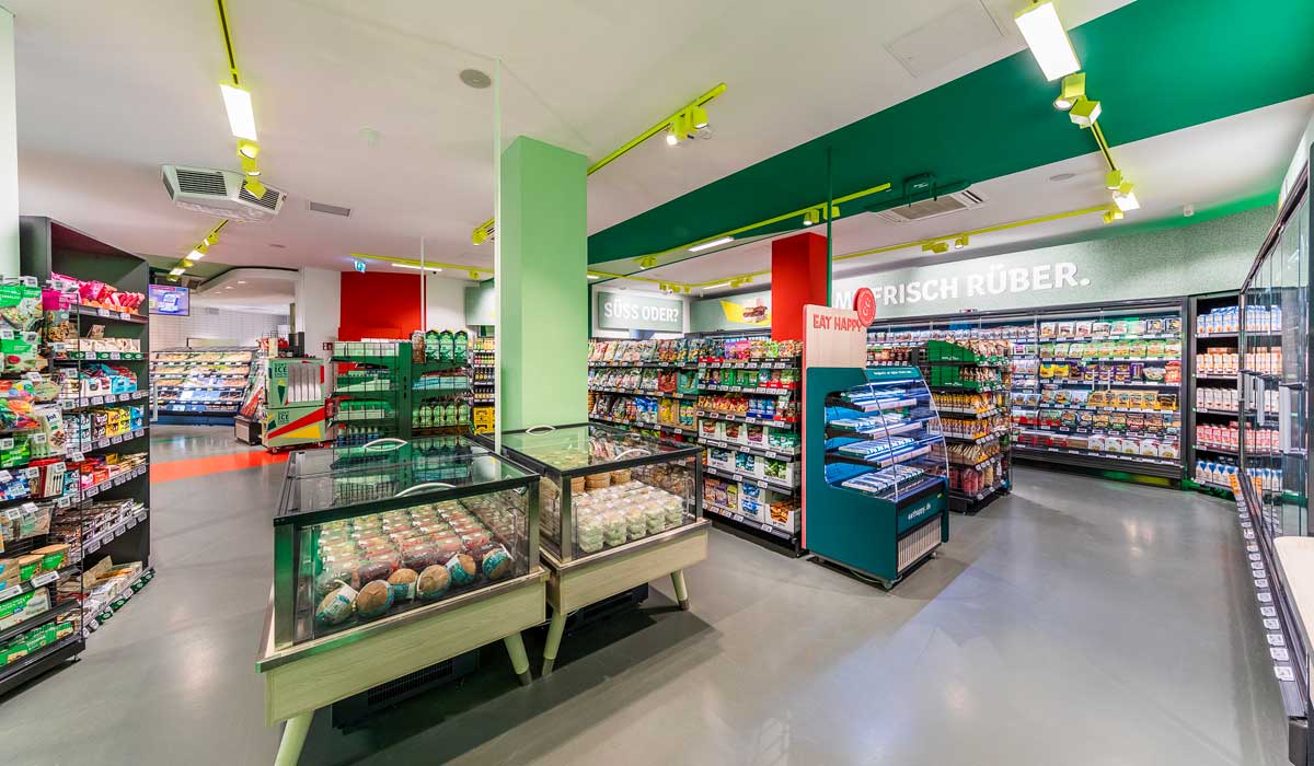 Der neue REWE voll Pflanzlich mit veganen Produkten in Berlin