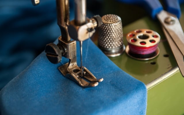 Slow Fashion: nähen und reparieren statt wegwerfen